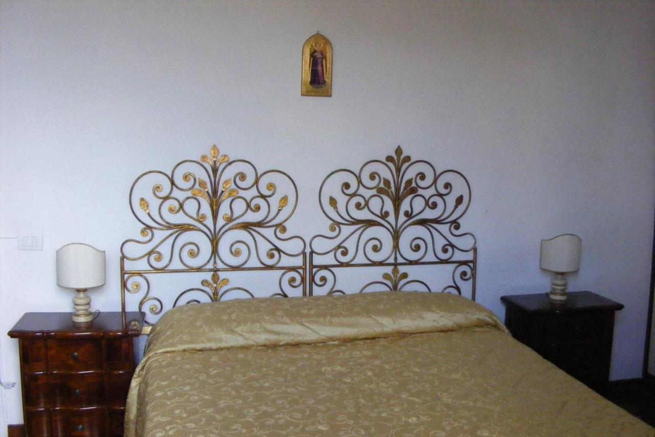 B&B Simonetta Siena Bagian luar foto