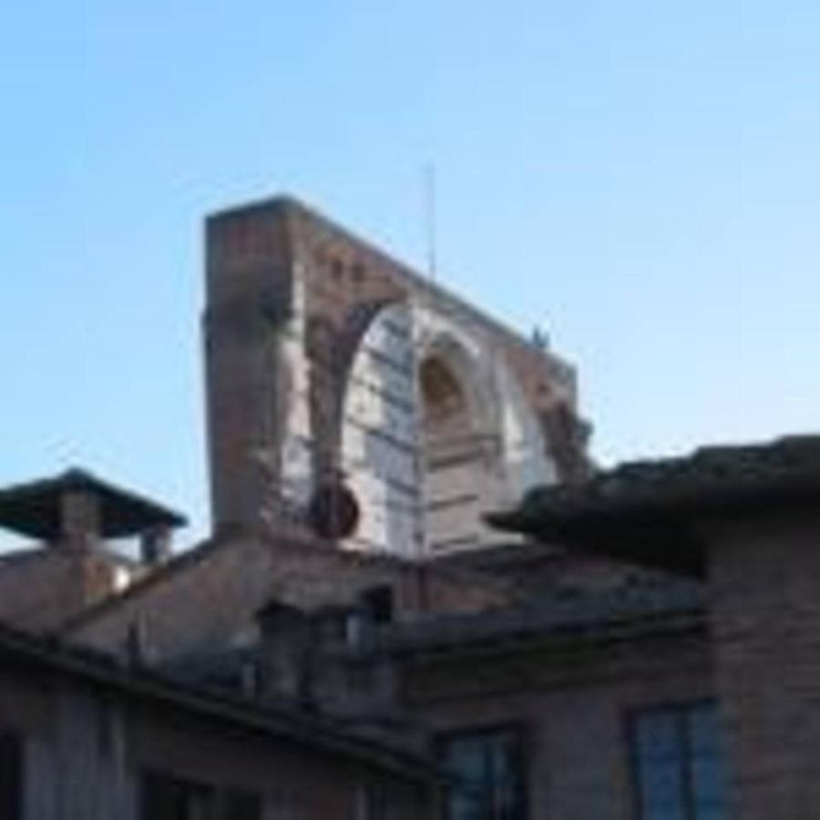 B&B Simonetta Siena Bagian luar foto
