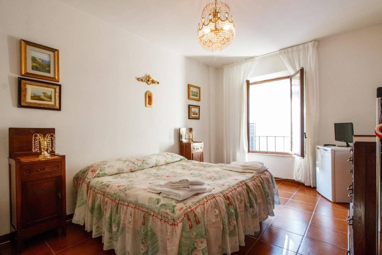 B&B Simonetta Siena Bagian luar foto