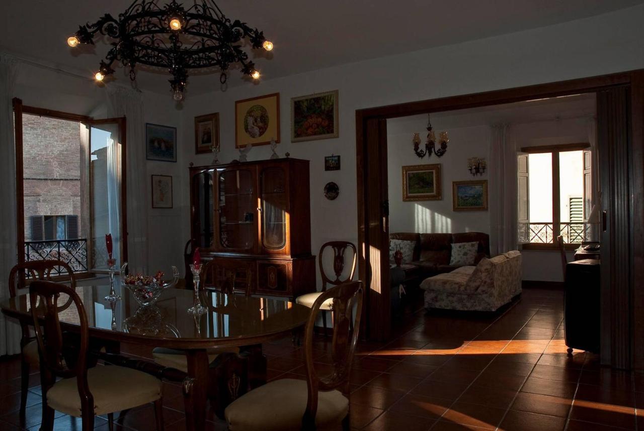 B&B Simonetta Siena Bagian luar foto