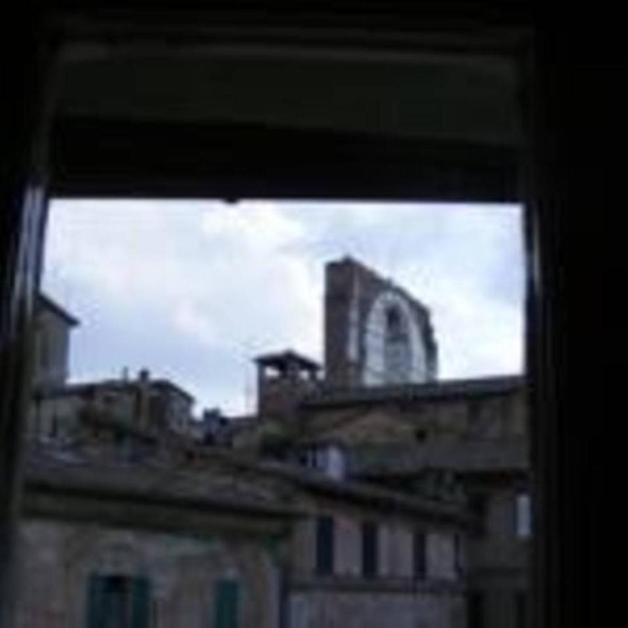 B&B Simonetta Siena Bagian luar foto